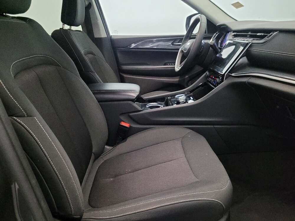 2023 Jeep Grand Cherokee in Glen Burnie, MD 21061 - 18123152 21