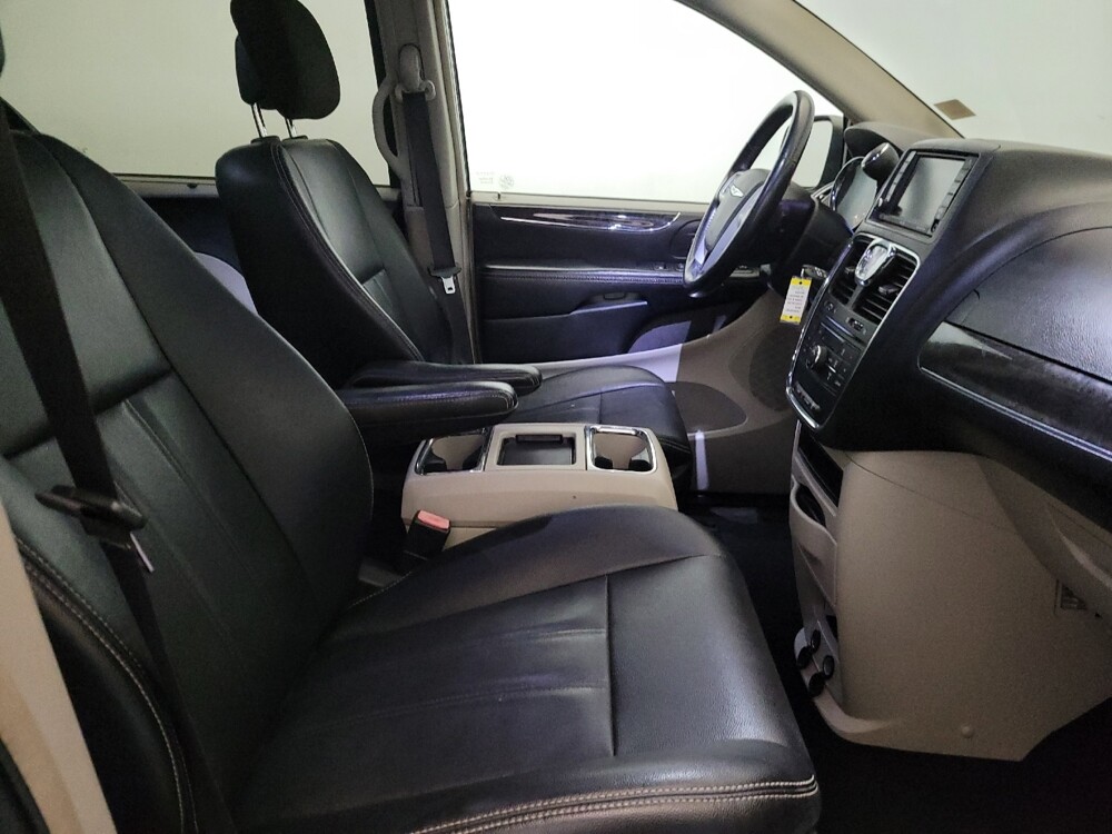 2015 Chrysler Town & Country in Laurel, MD 20724 - 18123154 21