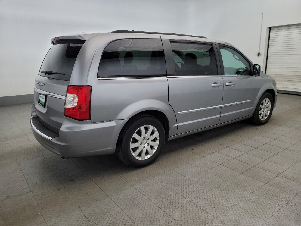2015 Chrysler Town & Country in Laurel, MD 20724 - 18123154 10