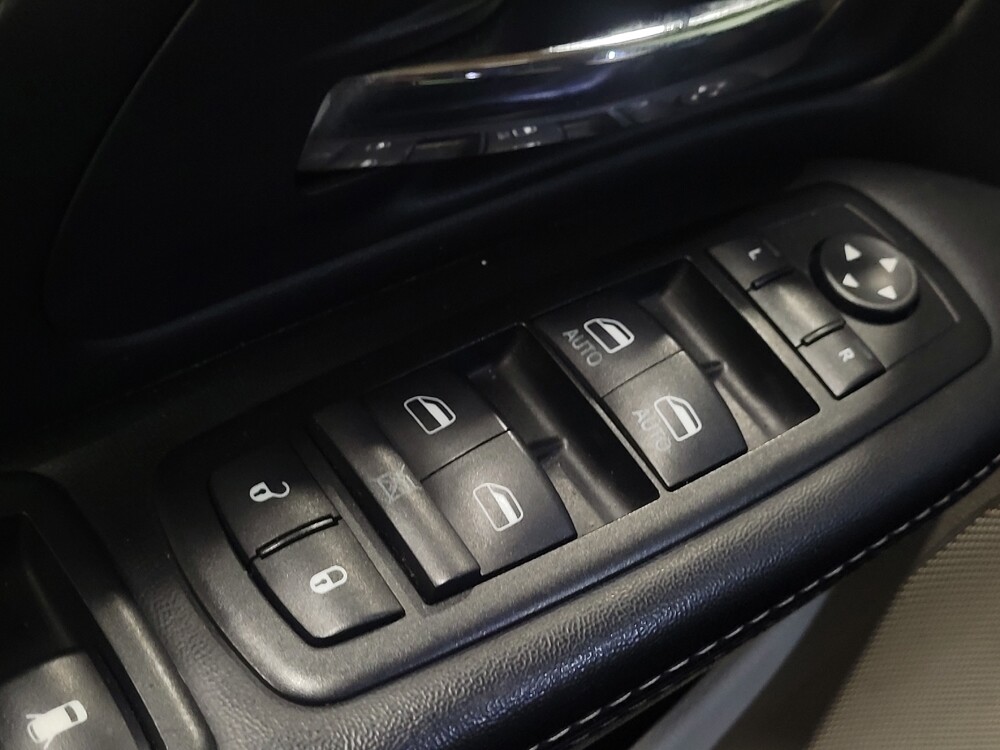 2015 Chrysler Town & Country in Laurel, MD 20724 - 18123154 27