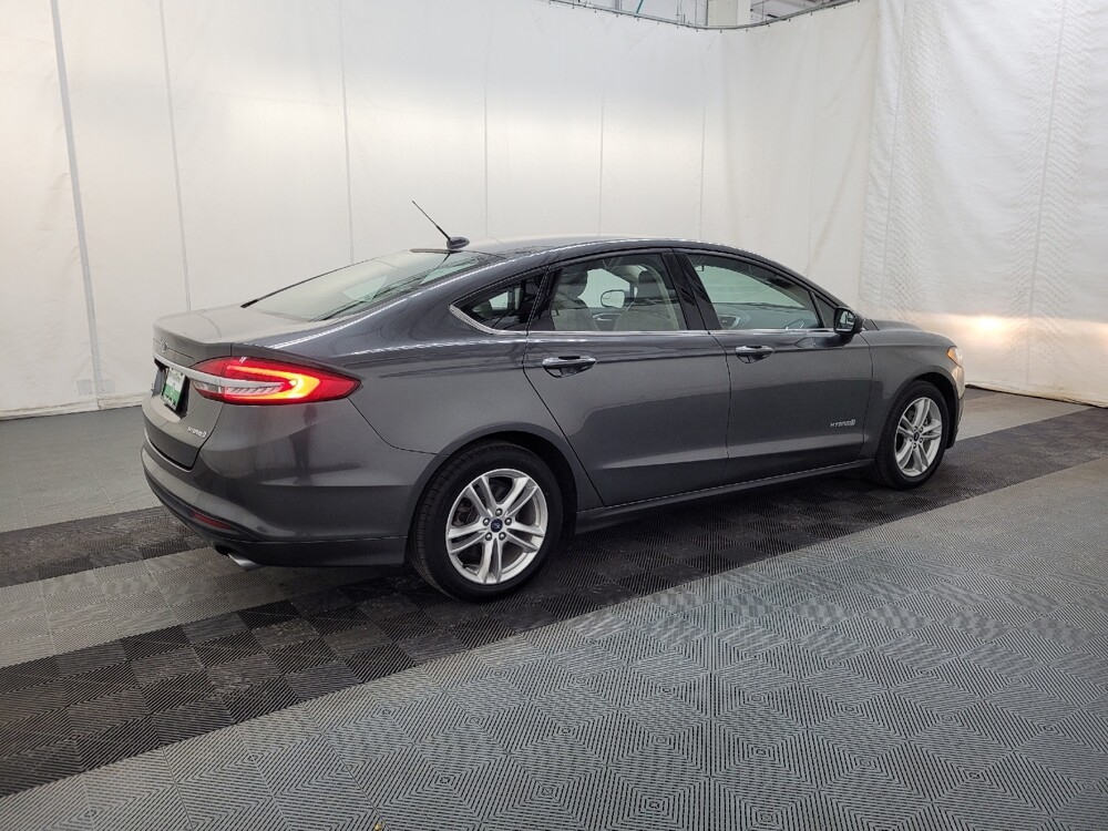 2018 Ford Fusion in Allentown, PA 18103 - 18123164 10