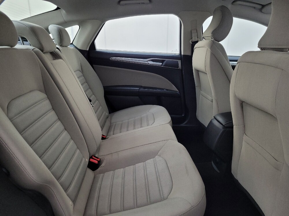 2018 Ford Fusion in Allentown, PA 18103 - 18123164 19