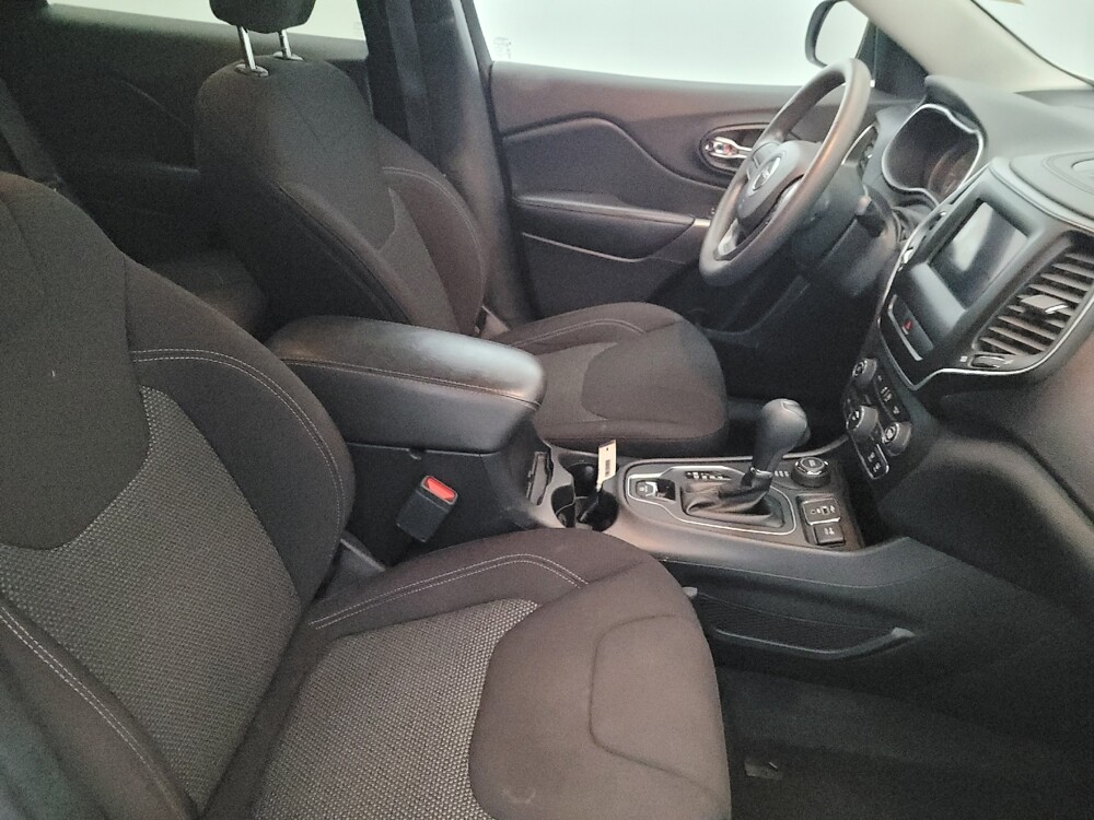 2020 Jeep Cherokee in New Castle, DE 19720 - 18123170 21