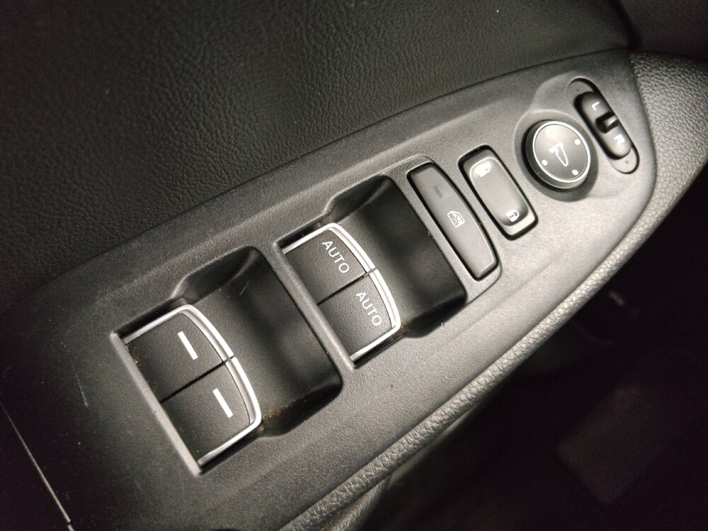 2019 Honda Accord in St. Louis, MO 63136 - 18123172 27