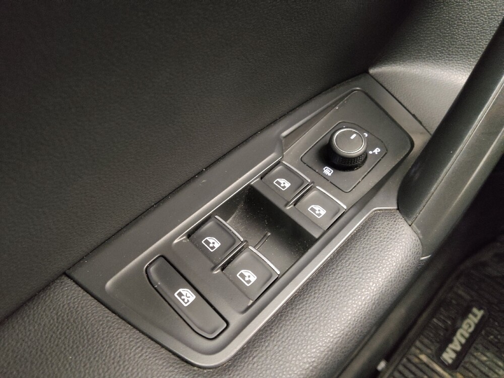 2021 Volkswagen Tiguan in Independence, MO 64055 - 18123175 27