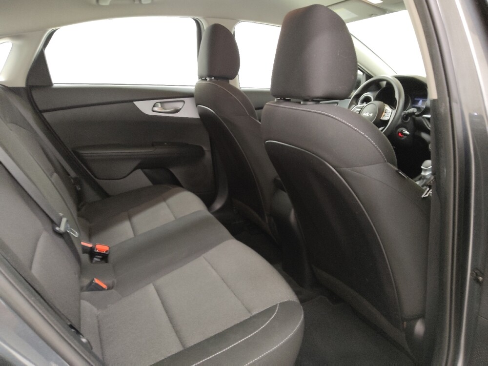 2022 Kia Forte in St. Louis, MO 63125 - 18123177 19