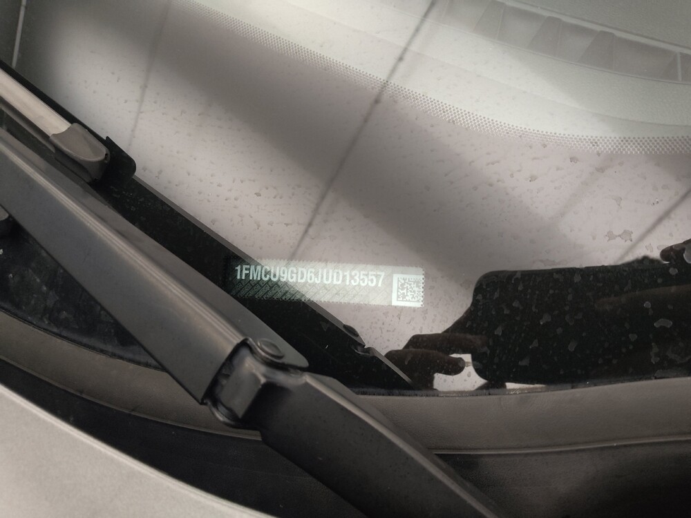 2018 Ford Escape in Peoria, IL 61615 - 18123184 33