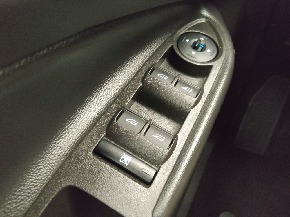 2018 Ford Escape in Peoria, IL 61615 - 18123184 27