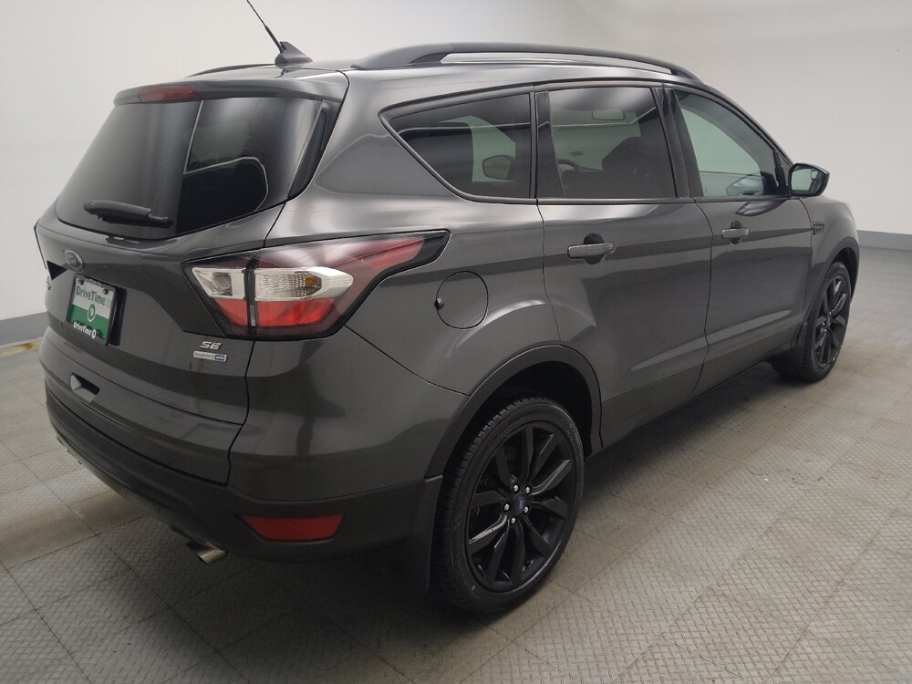 2018 Ford Escape in Peoria, IL 61615 - 18123184 10