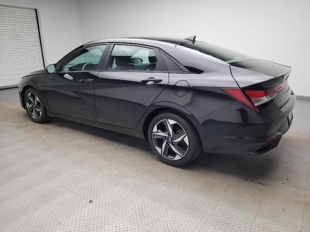 2023 Hyundai Elantra in Taylor, MI 48180 - 18123189 3