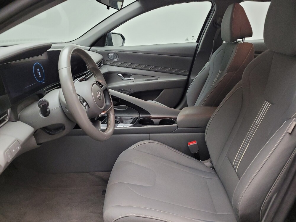 2023 Hyundai Elantra in Taylor, MI 48180 - 18123189 17