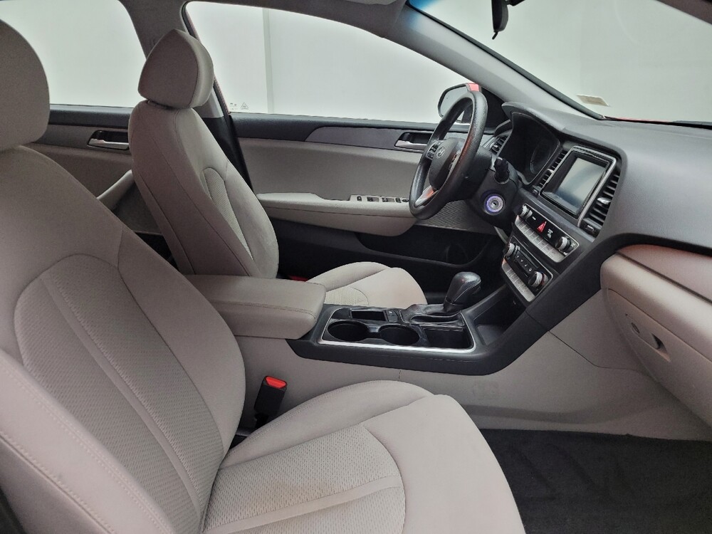 2018 Hyundai Sonata in Taylor, MI 48180 - 18123191 21