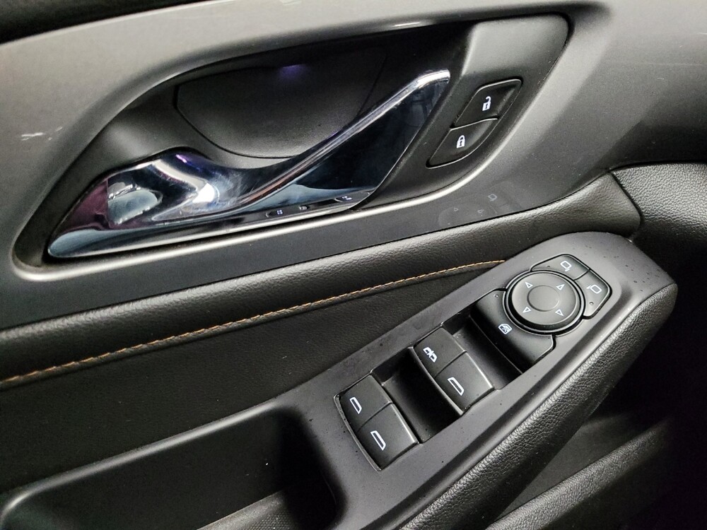 2018 Chevrolet Traverse in Taylor, MI 48180 - 18123192 27