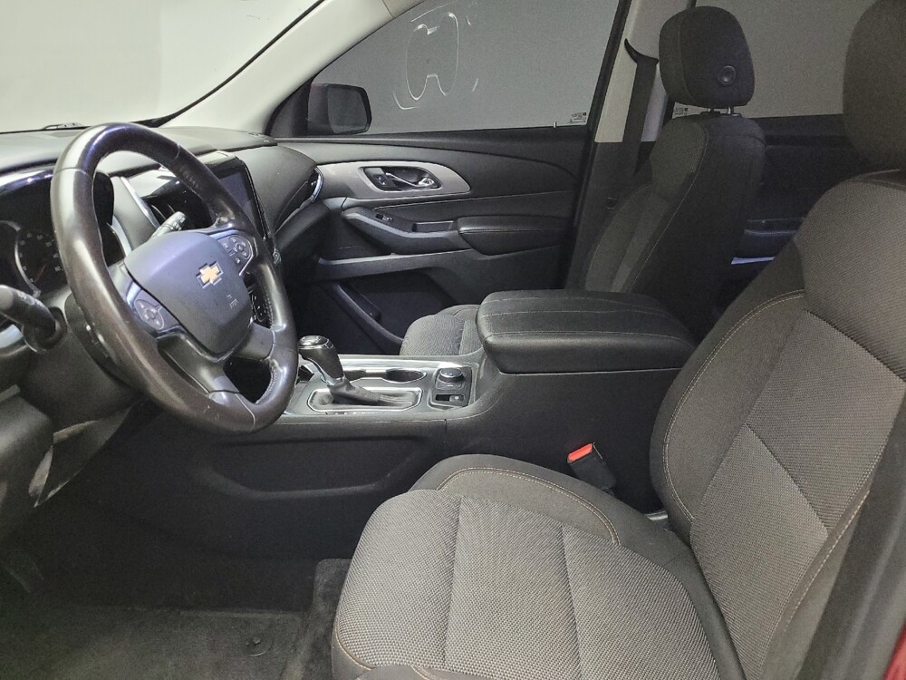 2018 Chevrolet Traverse in Taylor, MI 48180 - 18123192 17