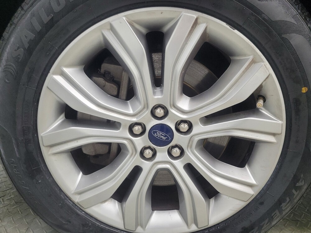 2021 Ford Edge in Mishawaka, IN 46545 - 18123195 31