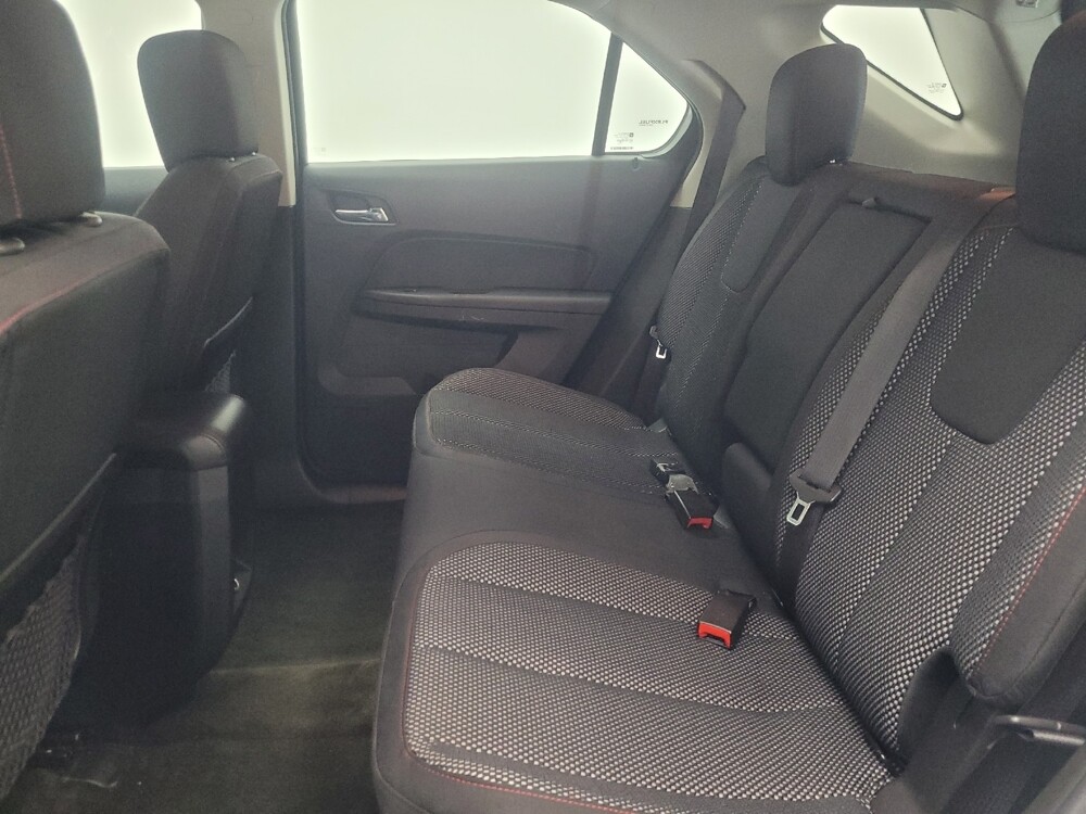 2017 Chevrolet Equinox in Indianapolis, IN 46219 - 18123199 18