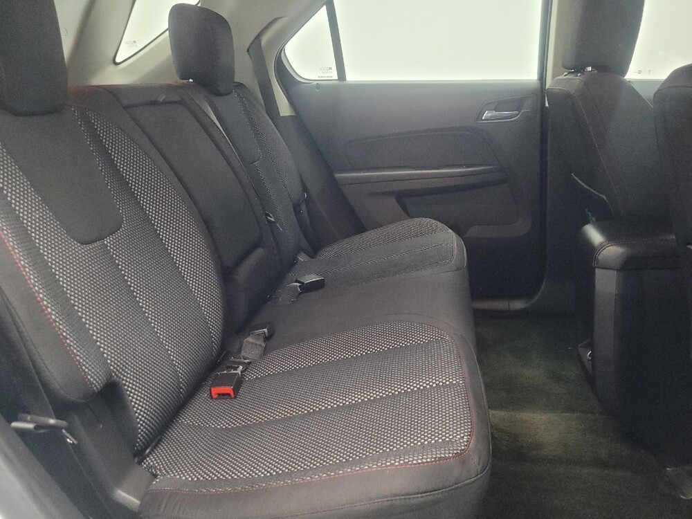 2017 Chevrolet Equinox in Indianapolis, IN 46219 - 18123199 19