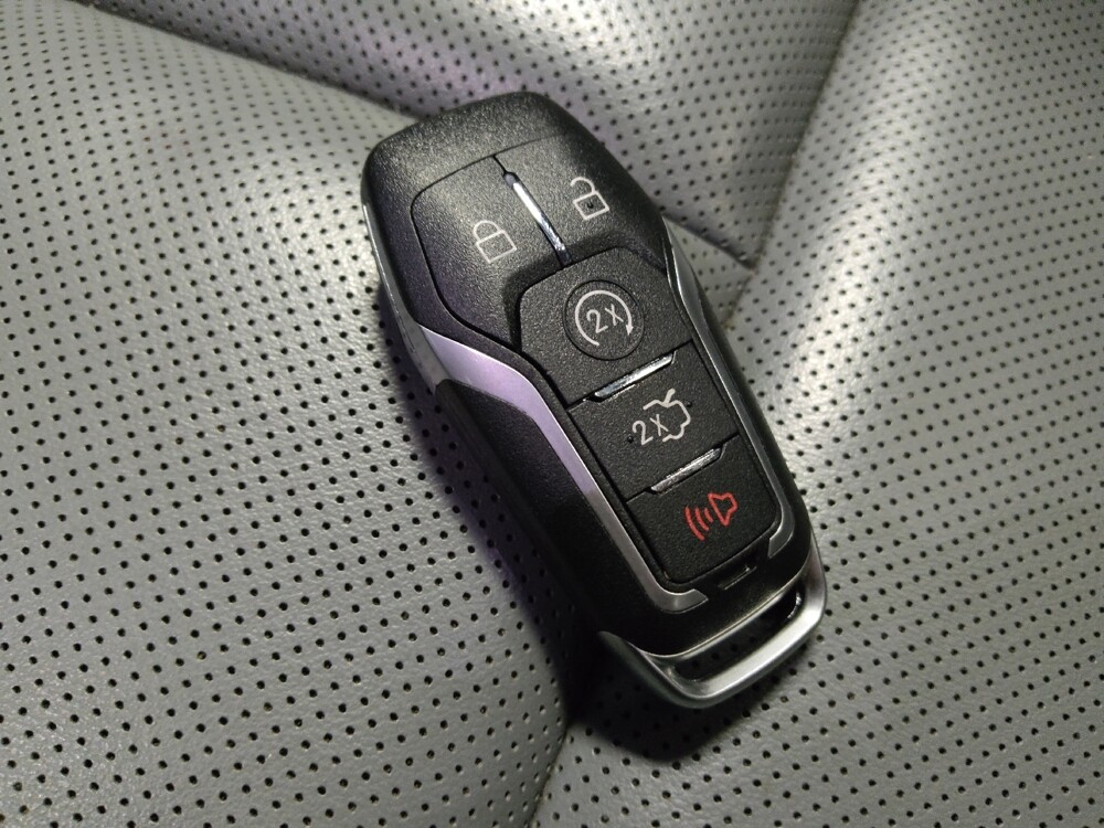 2020 Lincoln Corsair in Mesa, AZ 85210 - 18123200 32