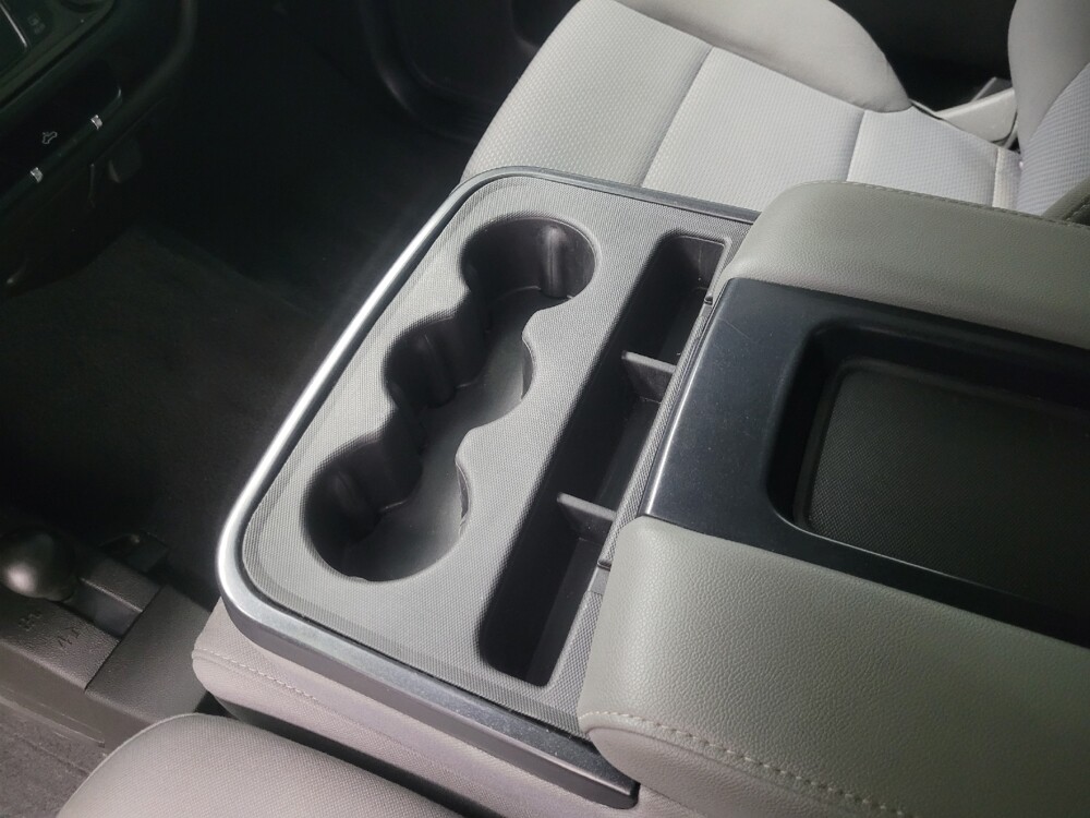 2019 Chevrolet Silverado 1500 in Indianapolis, IN 46219 - 18123203 26