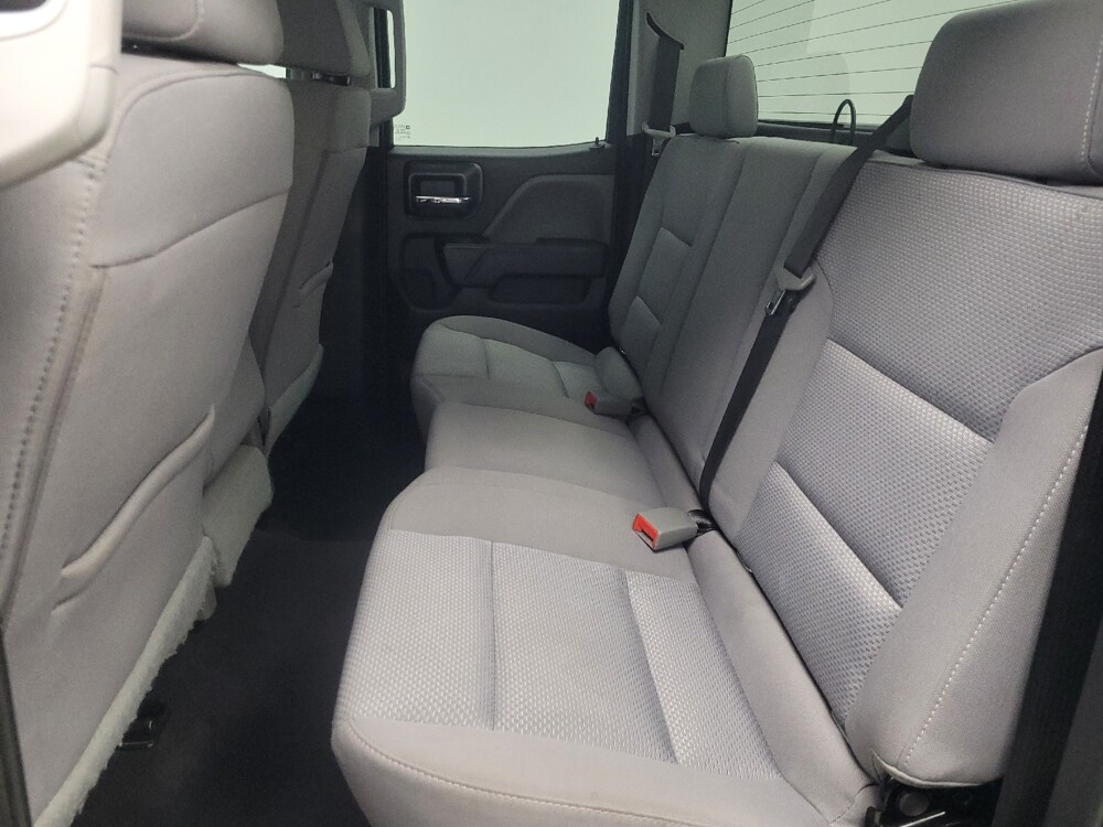 2019 Chevrolet Silverado 1500 in Indianapolis, IN 46219 - 18123203 18