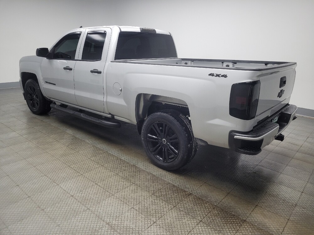 2019 Chevrolet Silverado 1500 in Indianapolis, IN 46219 - 18123203 3