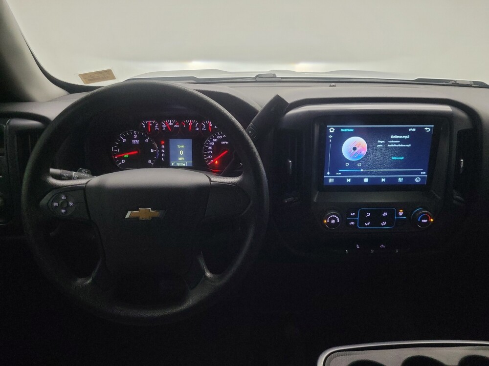 2019 Chevrolet Silverado 1500 in Indianapolis, IN 46219 - 18123203 22