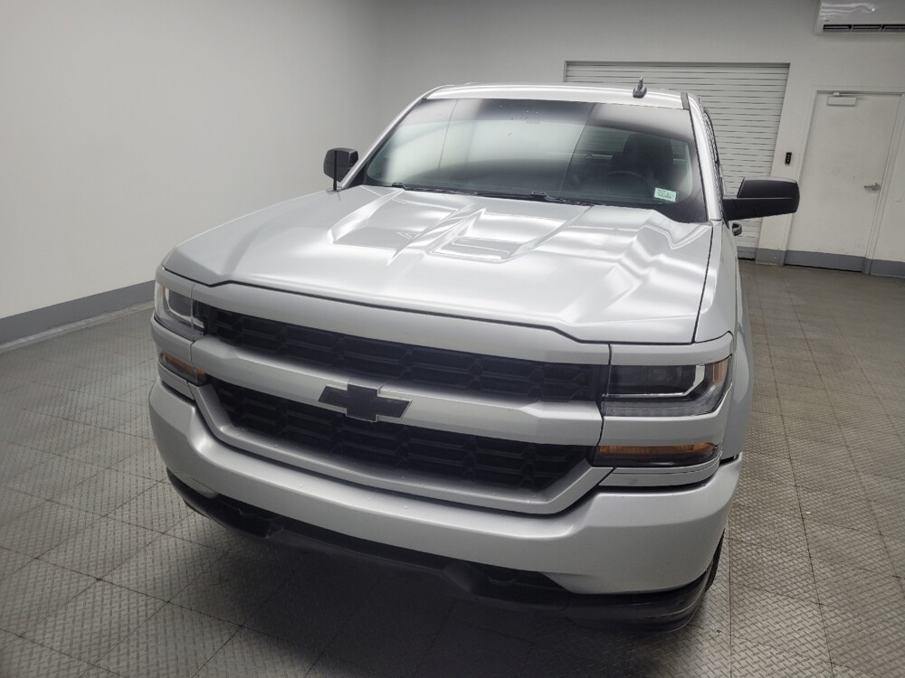2019 Chevrolet Silverado 1500 in Indianapolis, IN 46219 - 18123203 15