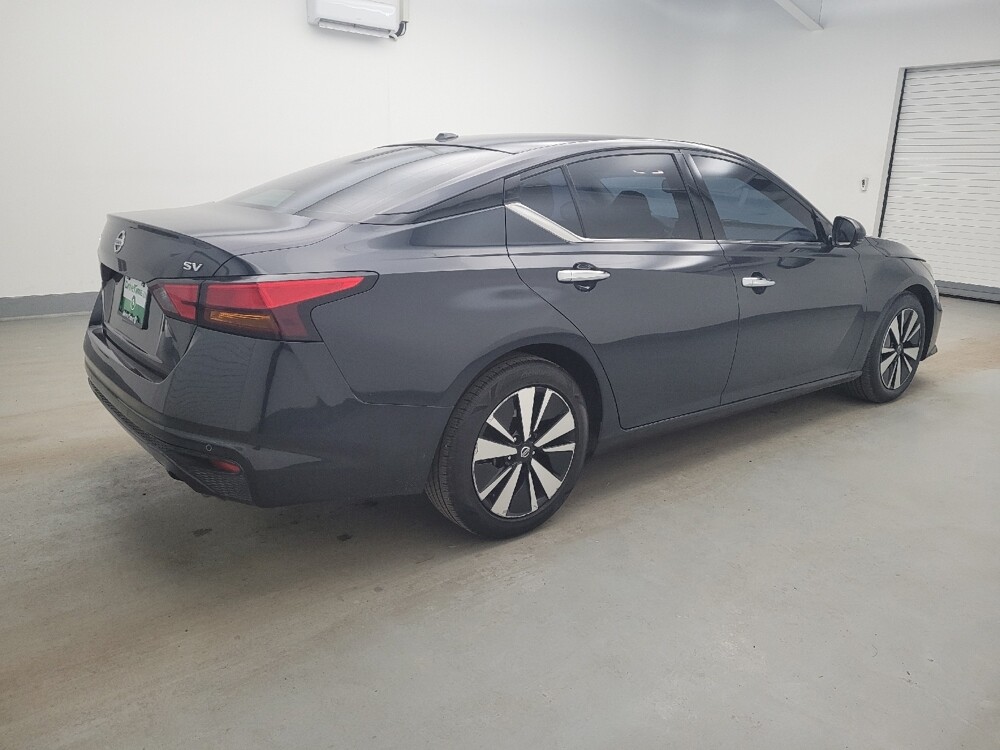 2019 Nissan Altima in Louisville, KY 40258 - 18123204 10