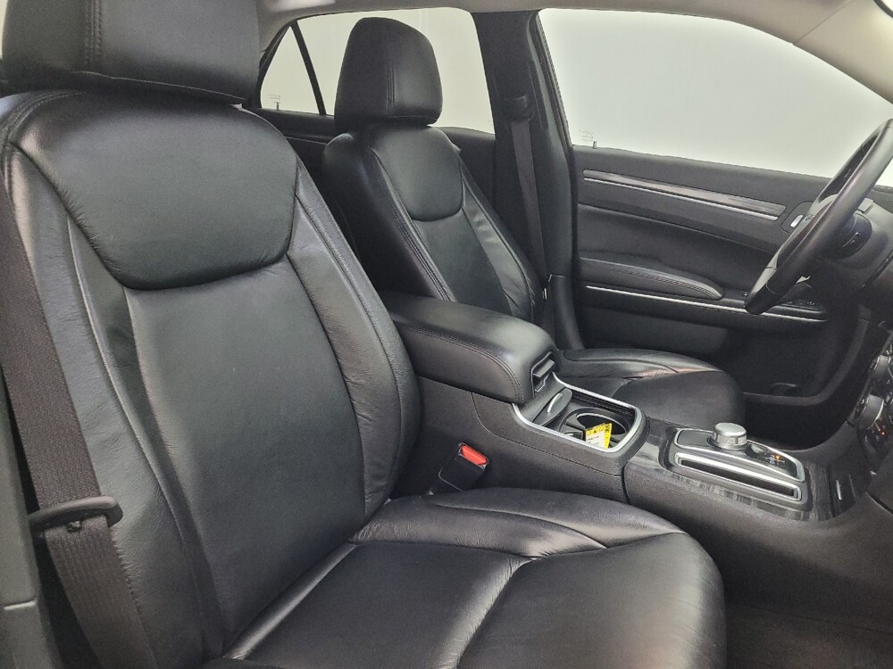 2018 Chrysler 300 in Greenville, SC 29607 - 18123205 21