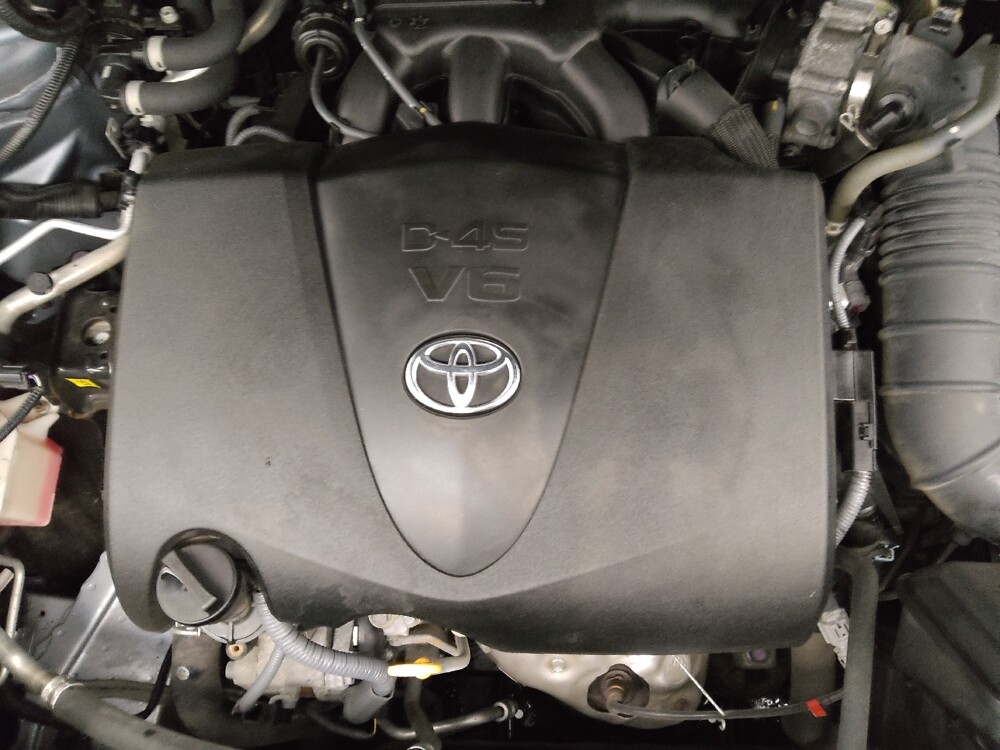 2021 Toyota Highlander in Independence, MO 64055 - 18123207 30