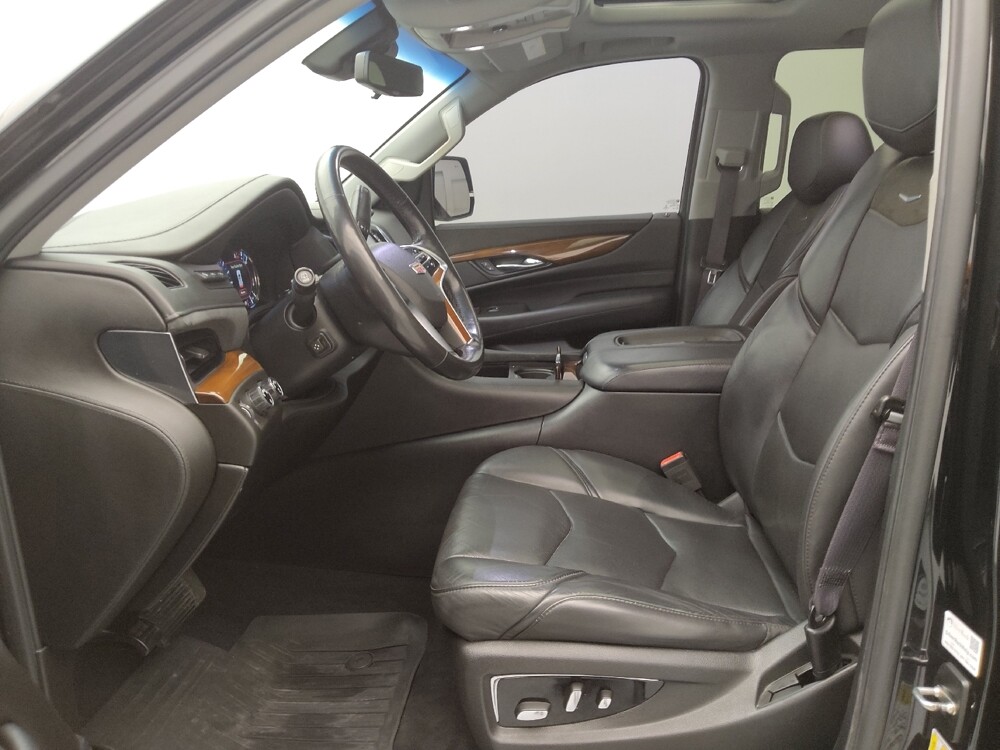 2017 Cadillac Escalade in Independence, MO 64055 - 18123211 17