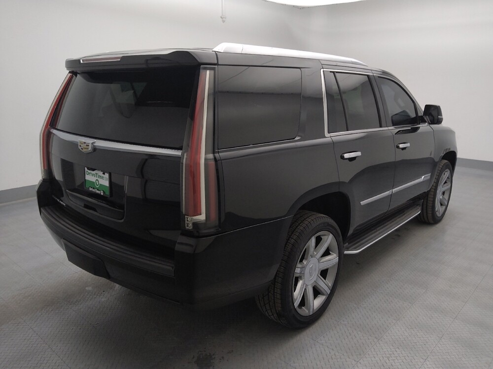 2017 Cadillac Escalade in Independence, MO 64055 - 18123211 9