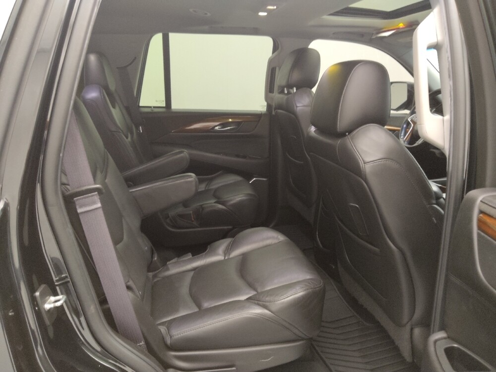 2017 Cadillac Escalade in Independence, MO 64055 - 18123211 19