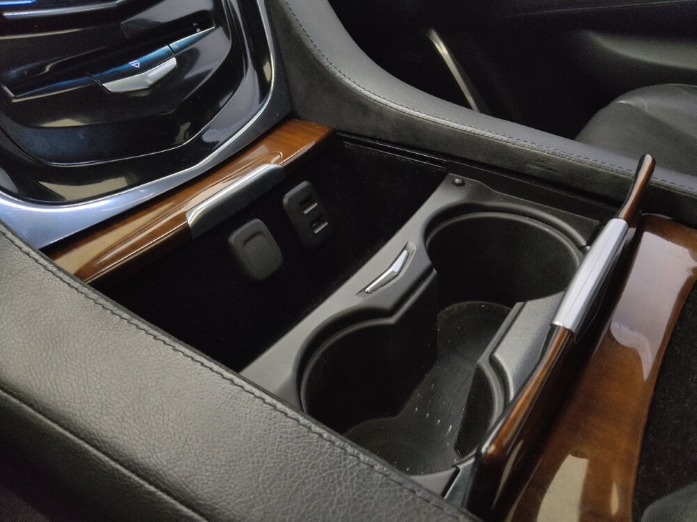 2017 Cadillac Escalade in Independence, MO 64055 - 18123211 26