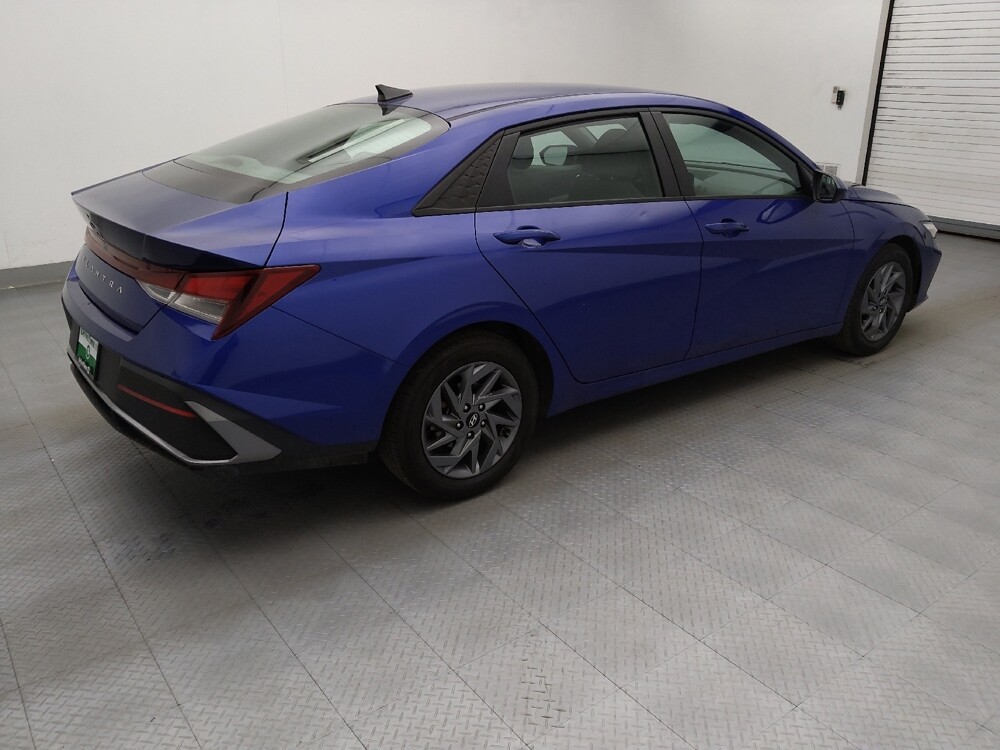 2024 Hyundai Elantra in Charlotte, NC 28273 - 18123212 10