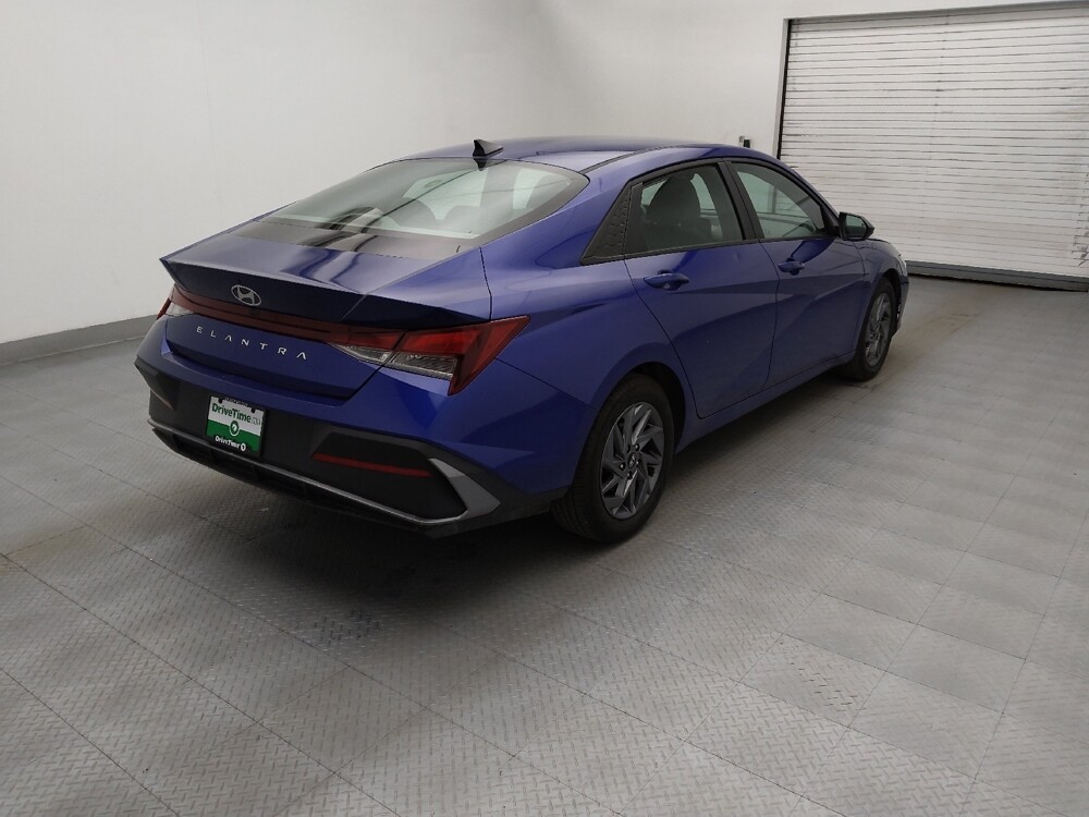2024 Hyundai Elantra in Charlotte, NC 28273 - 18123212 9