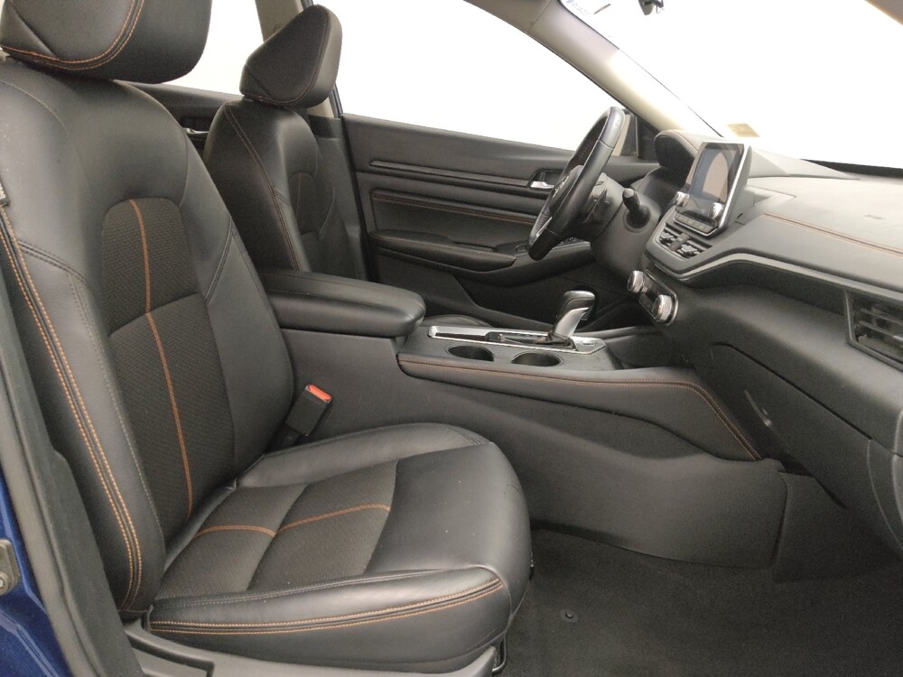 2019 Nissan Altima in Jacksonville, FL 32210 - 18123220 21