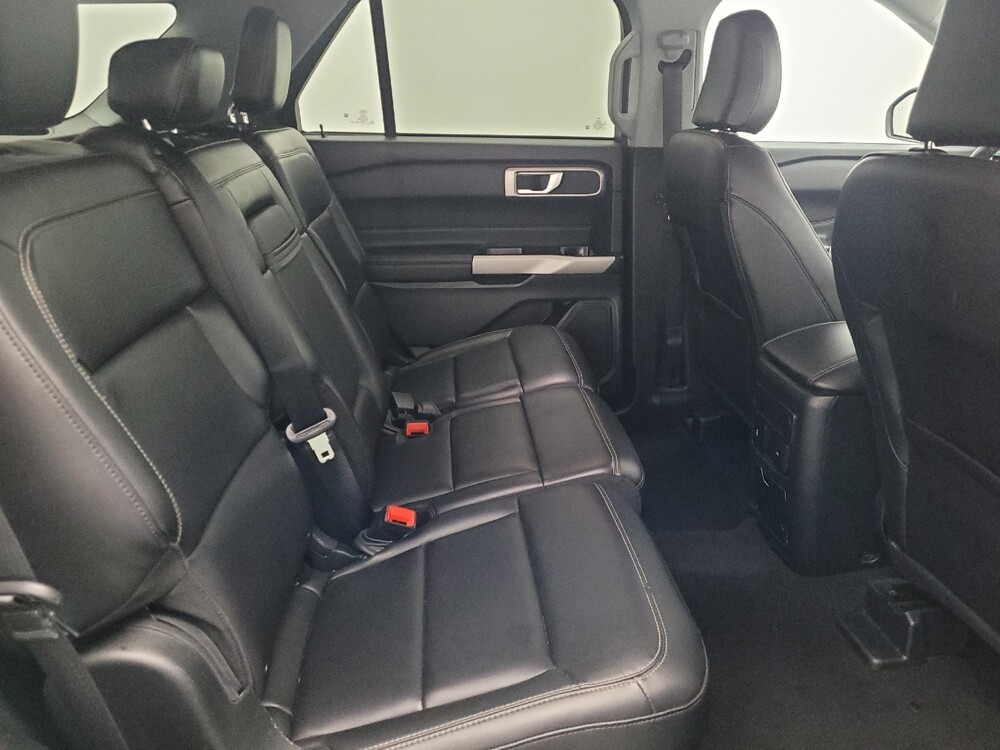 2024 Ford Explorer in Gainesville, FL 32609 - 18123226 19