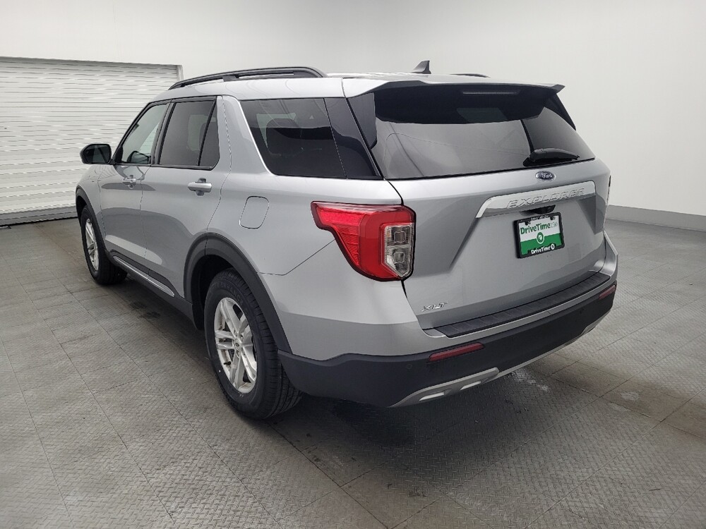 2024 Ford Explorer in Gainesville, FL 32609 - 18123226 5