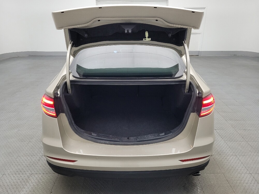 2019 Ford Fusion in Gainesville, FL 32609 - 18123227 29