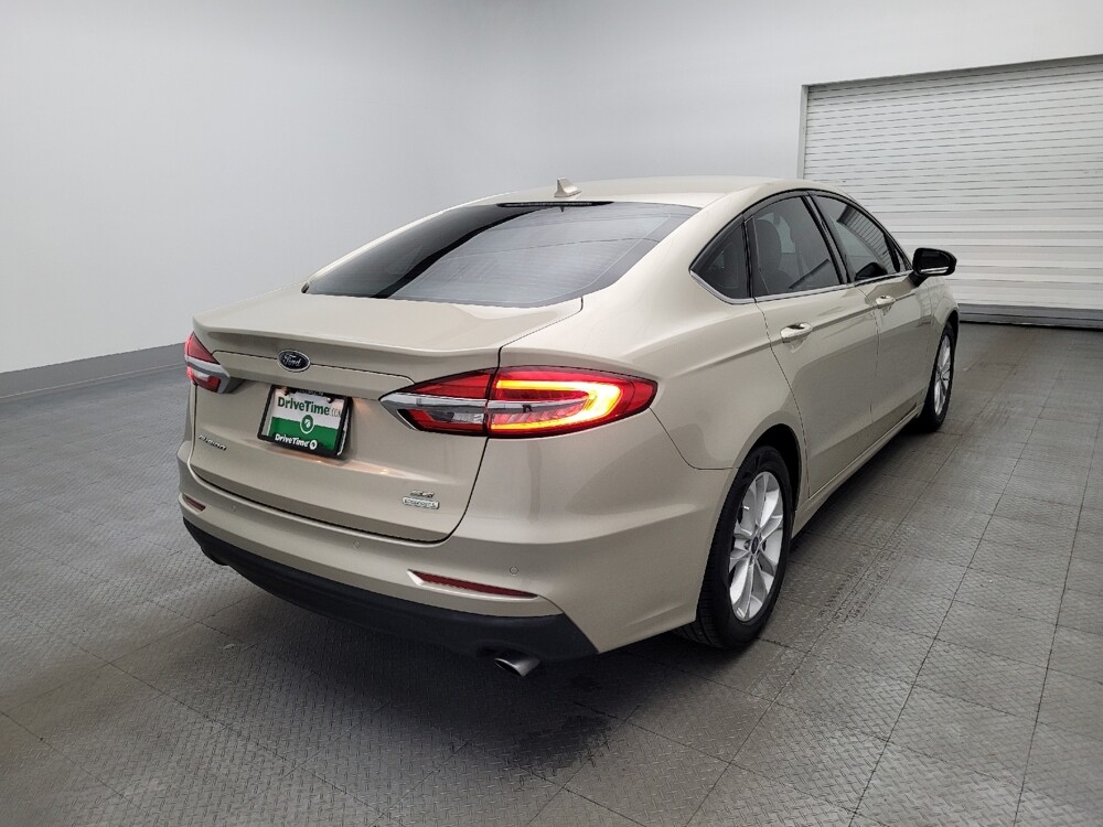 2019 Ford Fusion in Gainesville, FL 32609 - 18123227 9
