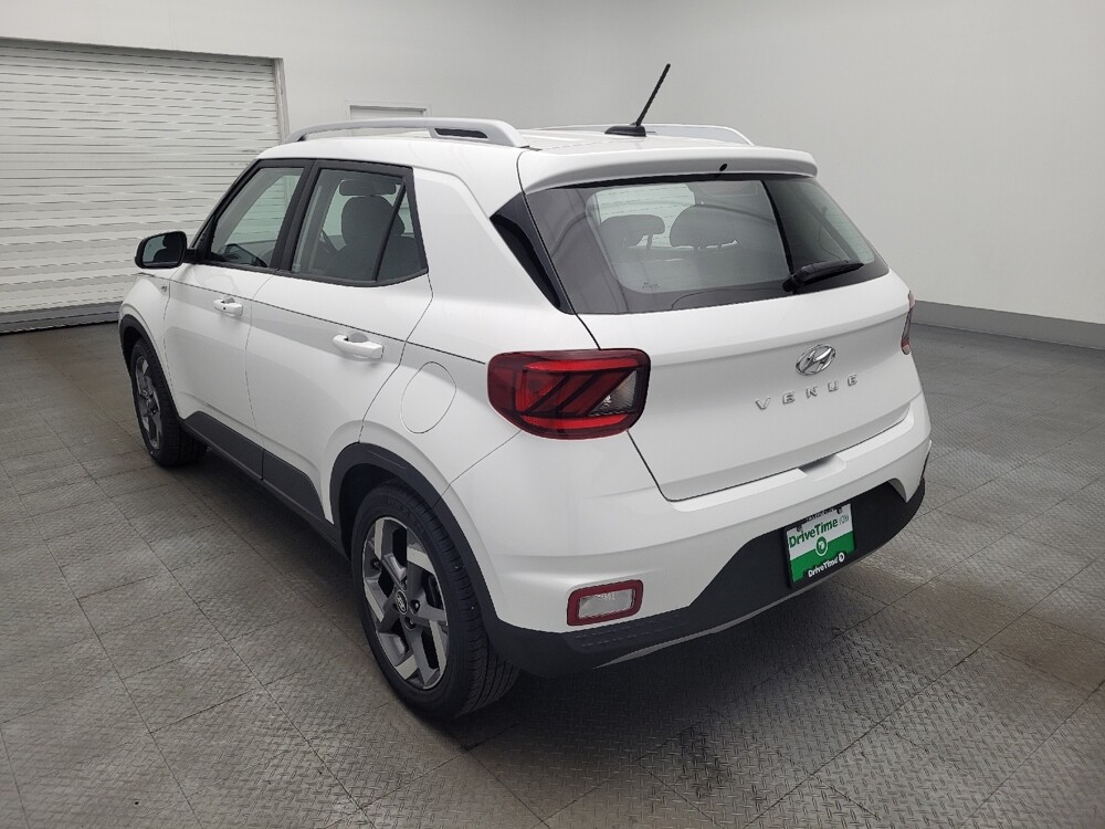 2025 Hyundai Venue in Jacksonville, FL 32210 - 18123228 5