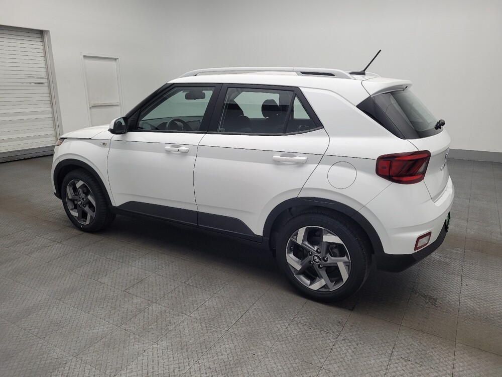 2025 Hyundai Venue in Jacksonville, FL 32210 - 18123228 3