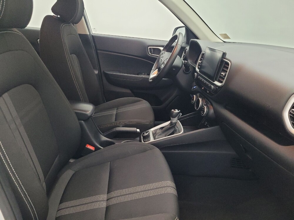 2025 Hyundai Venue in Jacksonville, FL 32210 - 18123228 21