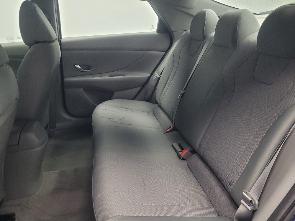 2021 Hyundai Elantra in Indianapolis, IN 46219 - 18123232 18