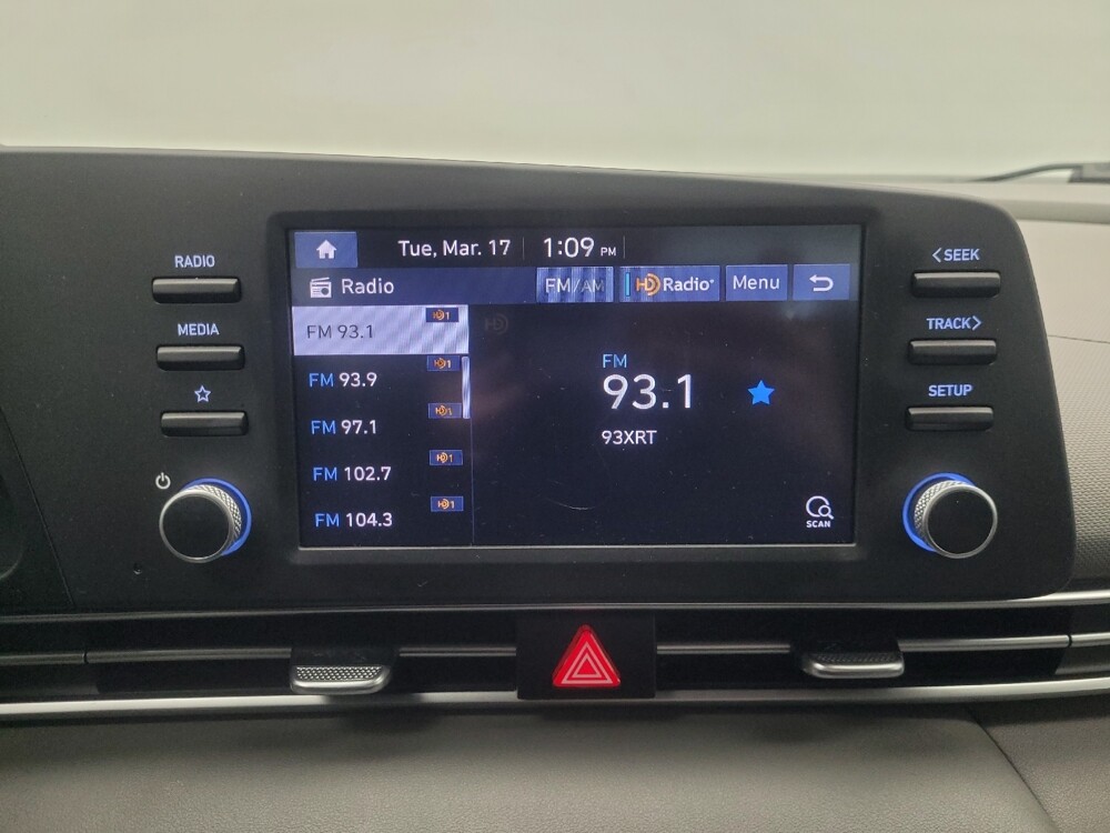 2021 Hyundai Elantra in Indianapolis, IN 46219 - 18123232 25