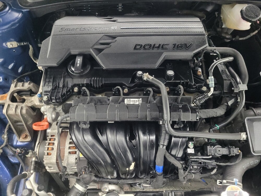 2021 Hyundai Elantra in Indianapolis, IN 46219 - 18123232 30