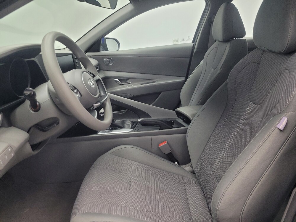2021 Hyundai Elantra in Indianapolis, IN 46219 - 18123232 17