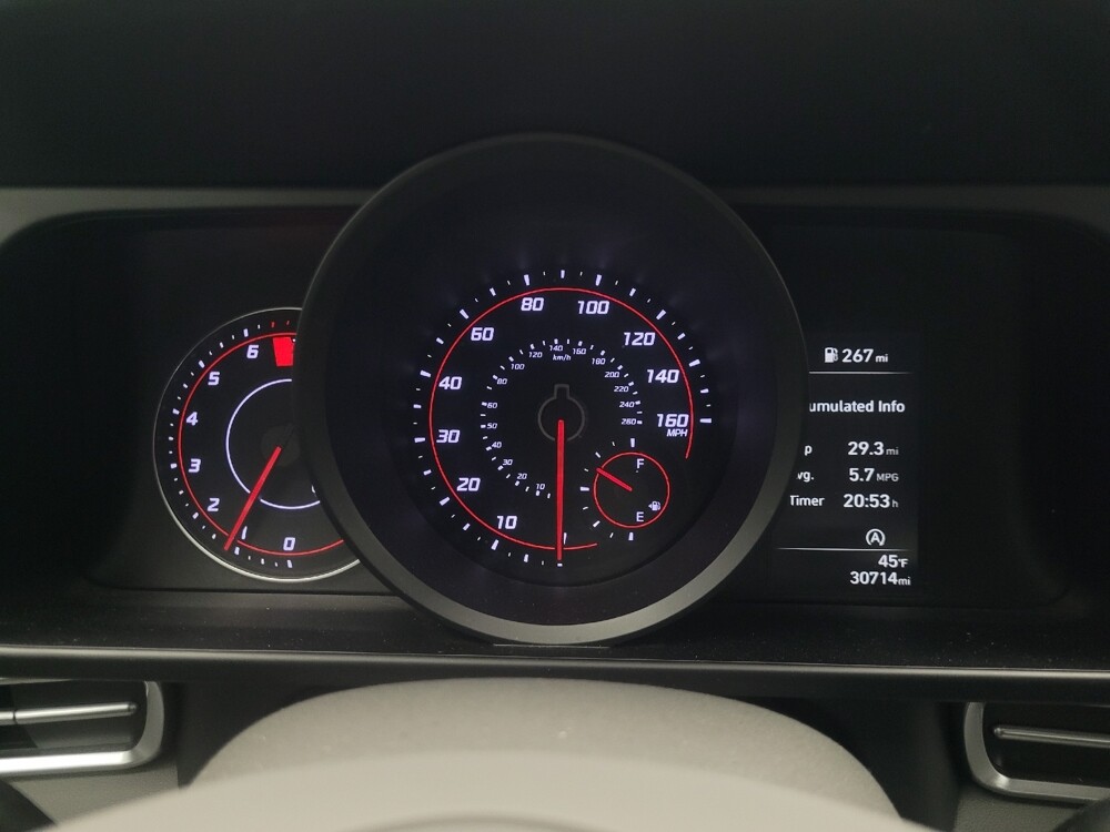 2021 Hyundai Elantra in Indianapolis, IN 46219 - 18123232 23