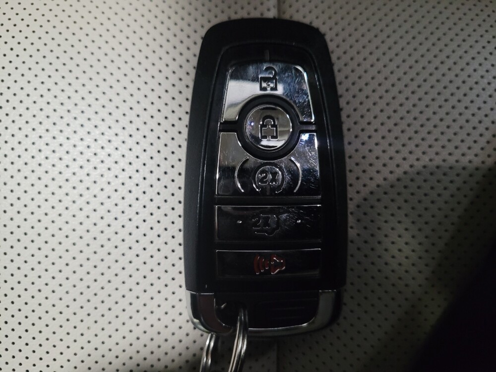 2022 Lincoln Corsair in New Castle, DE 19720 - 18123233 32